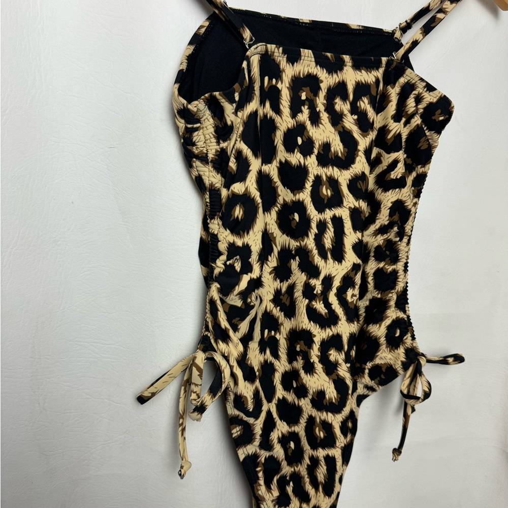 Leopard Print one Piece Swimsuit with high thigh and cheeky bottom Small NWOT - Picture 6 of 6